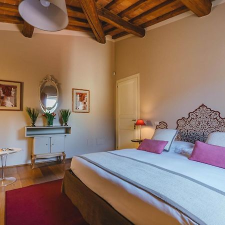 Duchess Boutique De Charme Bed & Breakfast Флоренция Екстериор снимка