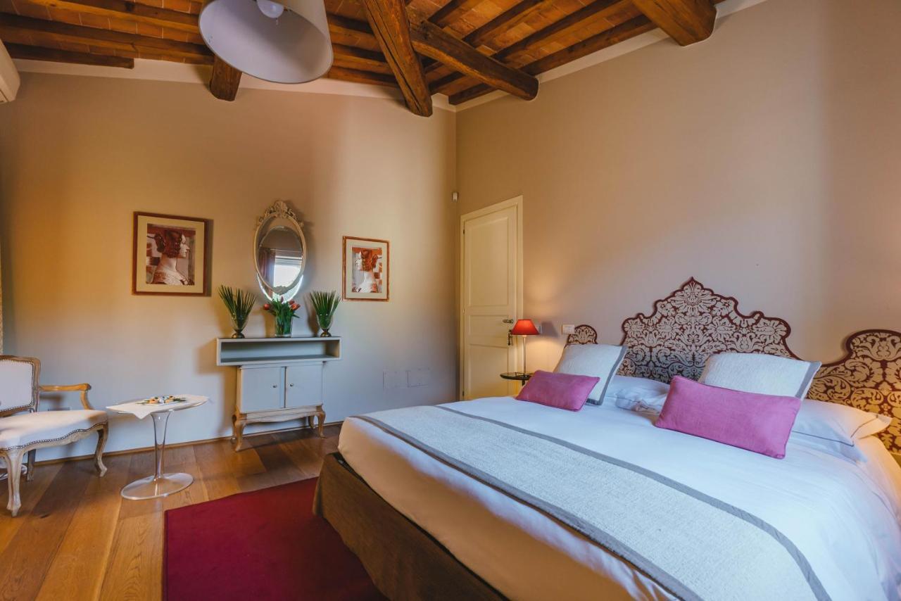 Duchess Boutique De Charme Bed & Breakfast Флоренция Екстериор снимка