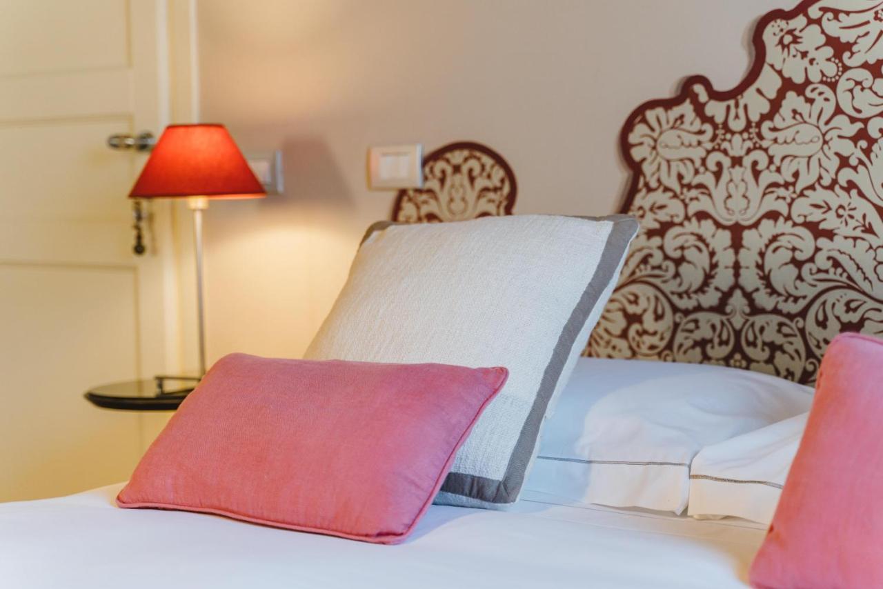 Duchess Boutique De Charme Bed & Breakfast Флоренция Екстериор снимка