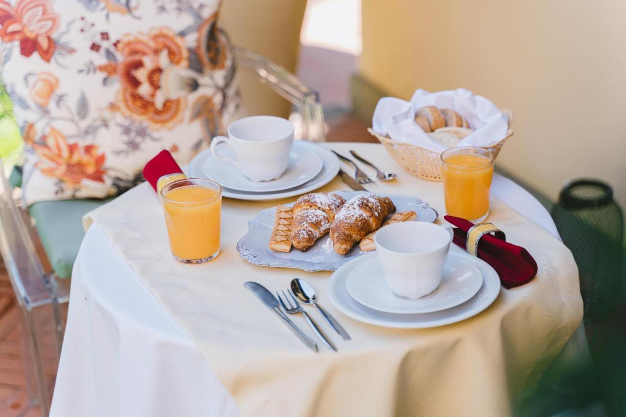 Duchess Boutique De Charme Bed & Breakfast Флоренция Екстериор снимка